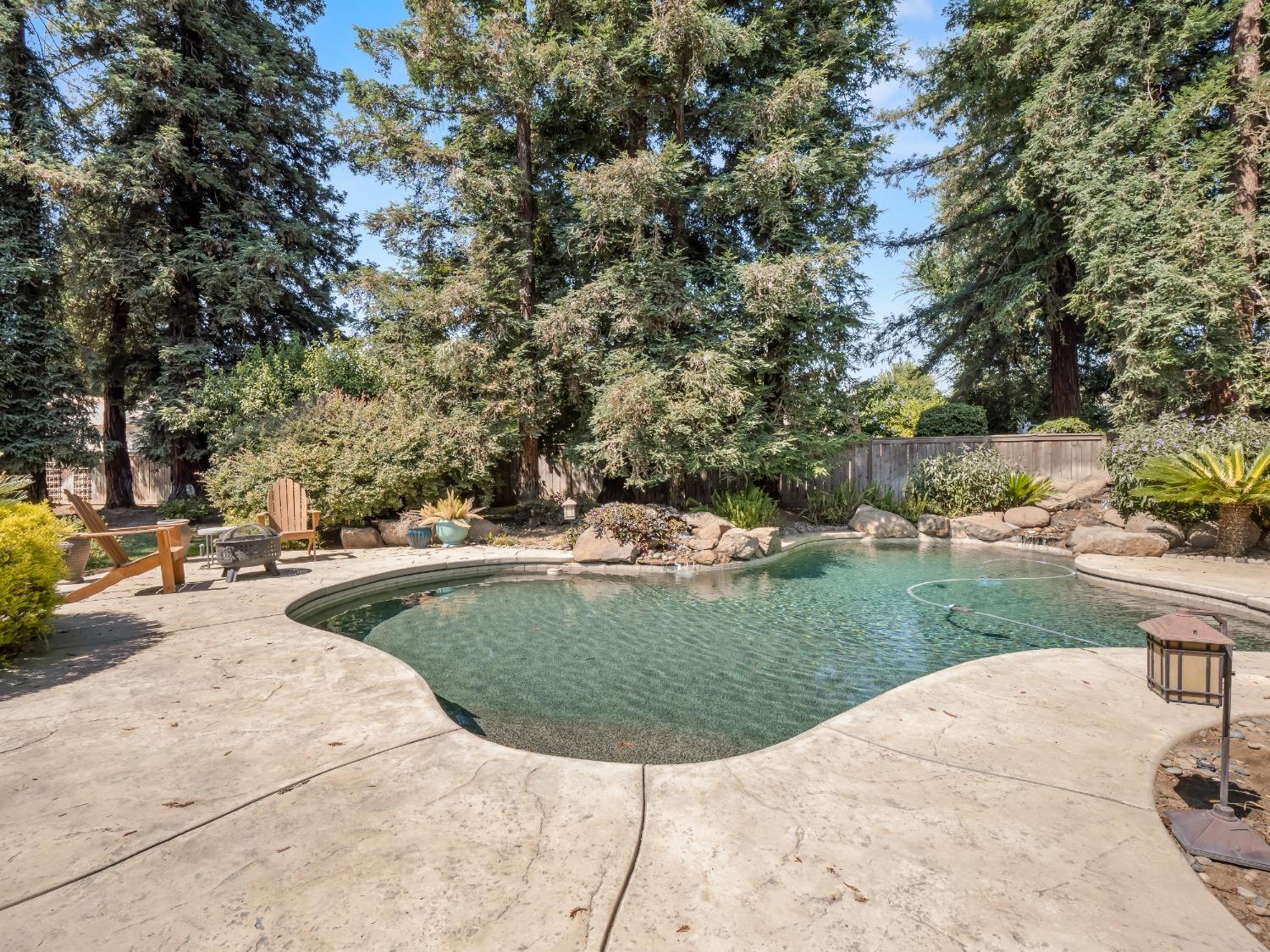 3566 W Spruce Avenue