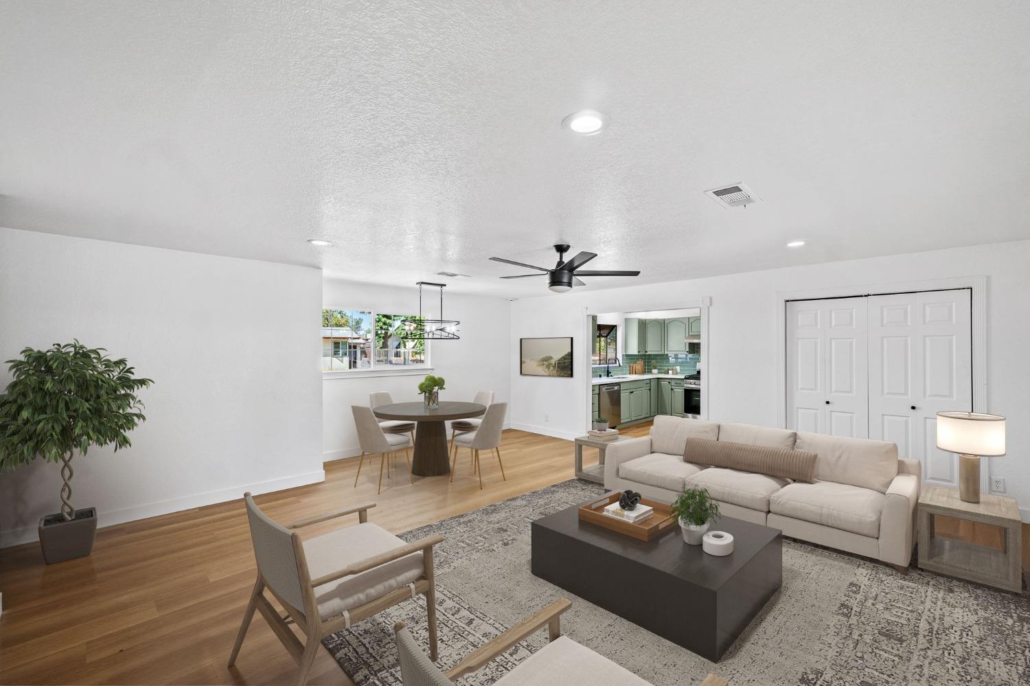2338 E Berkeley Avenue