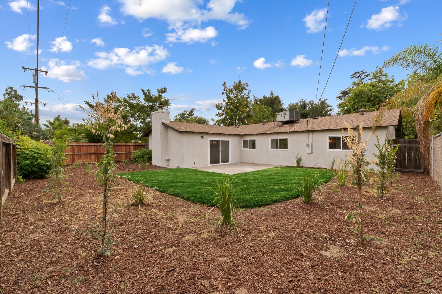 4216 N Pleasant Avenue