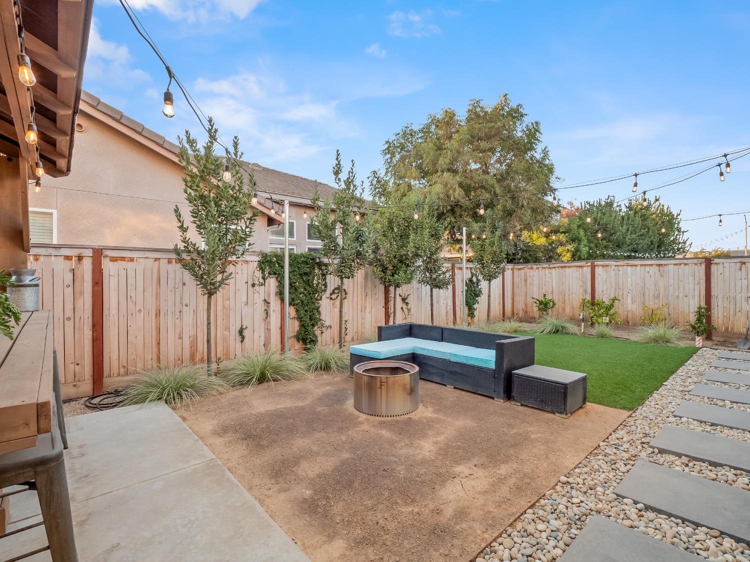 1956 N Preuss Avenue