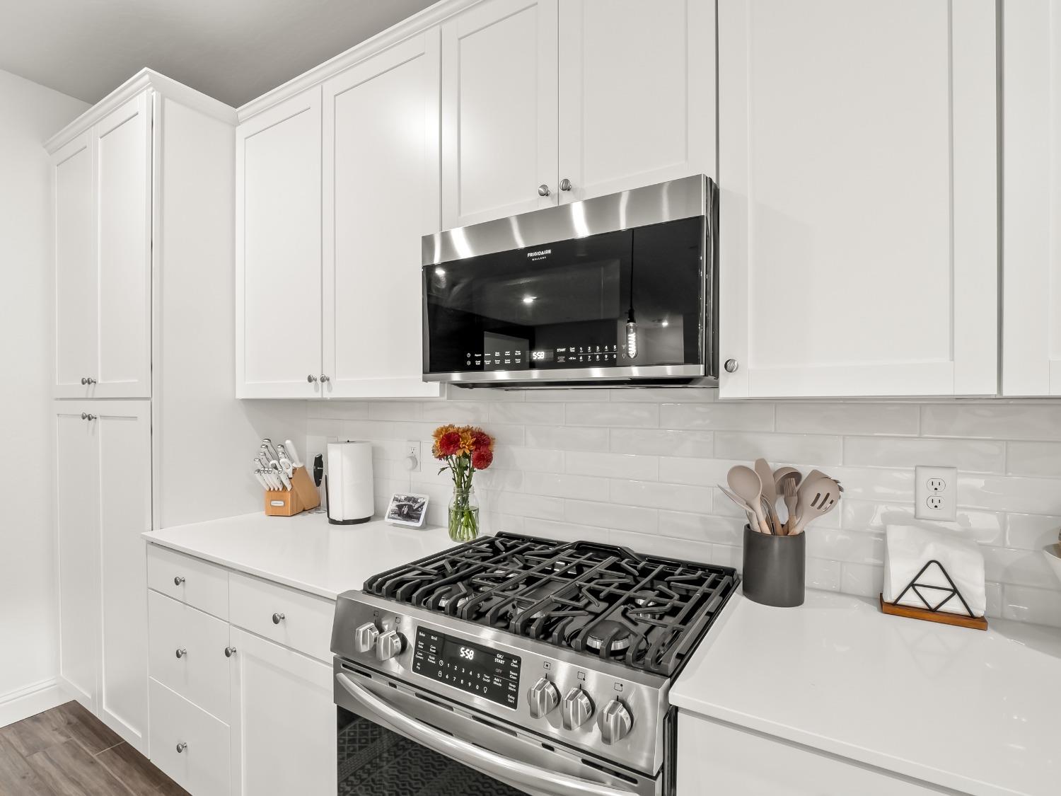 1956 N Preuss Avenue