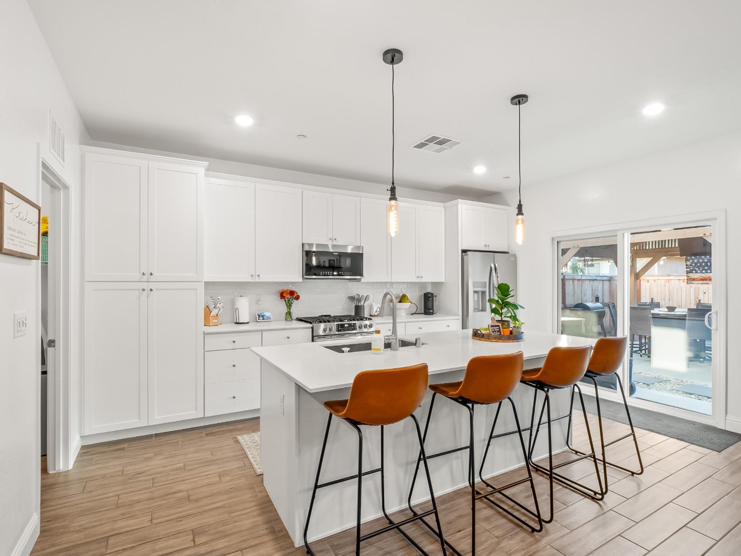 1956 N Preuss Avenue