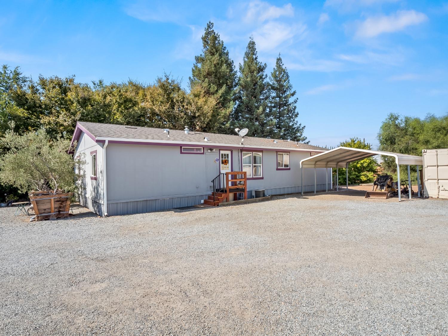 6142 N Academy Avenue