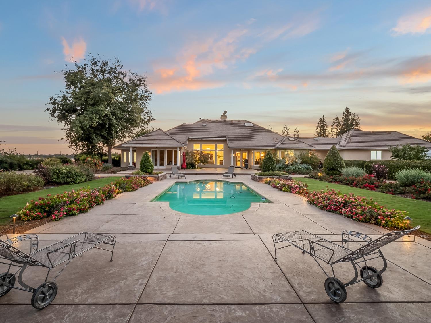 6142 N Academy Avenue