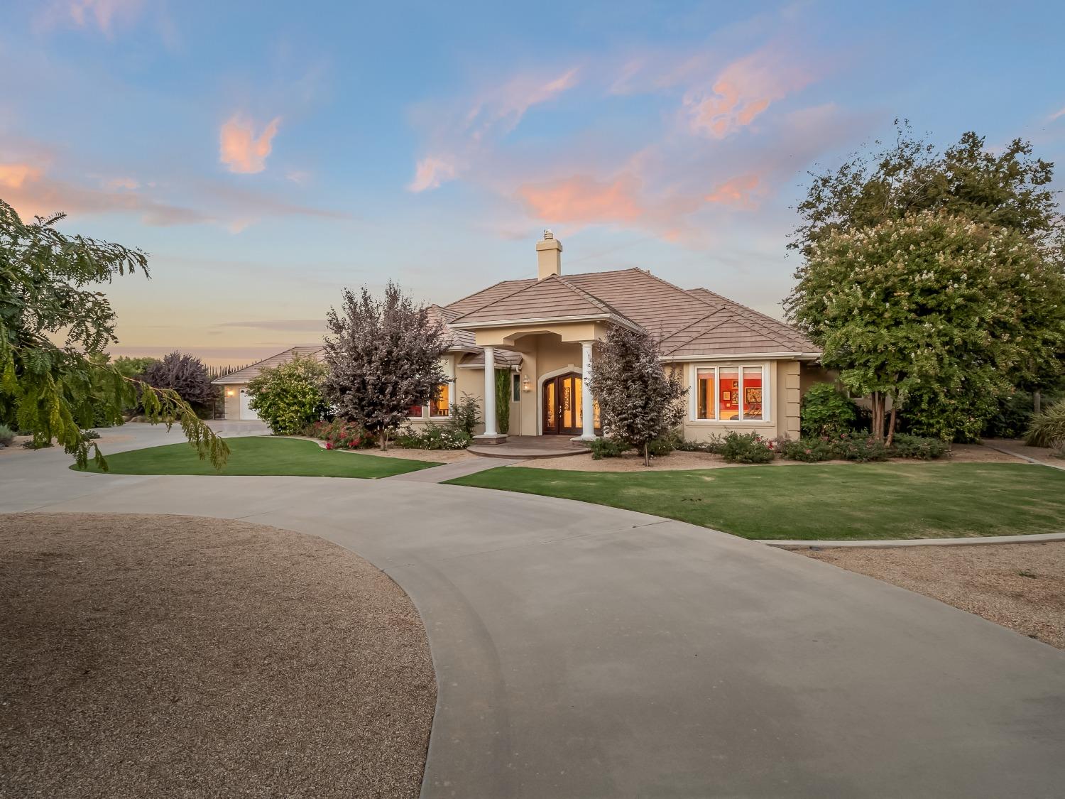 6142 N Academy Avenue