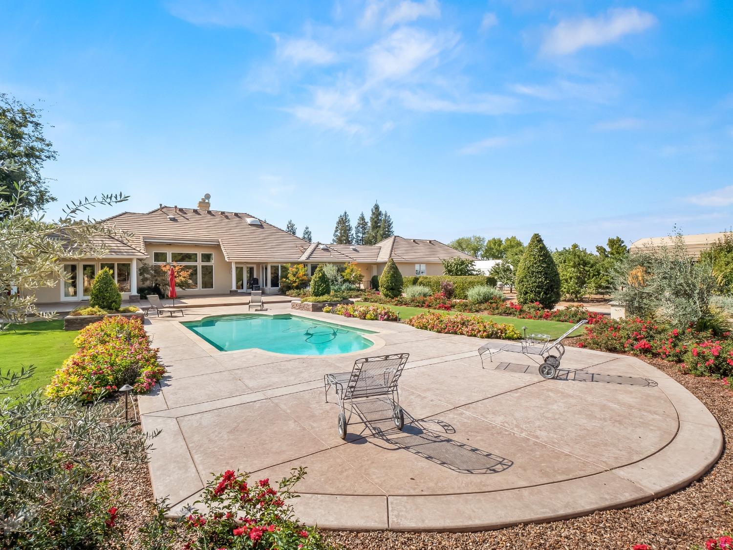 6142 N Academy Avenue