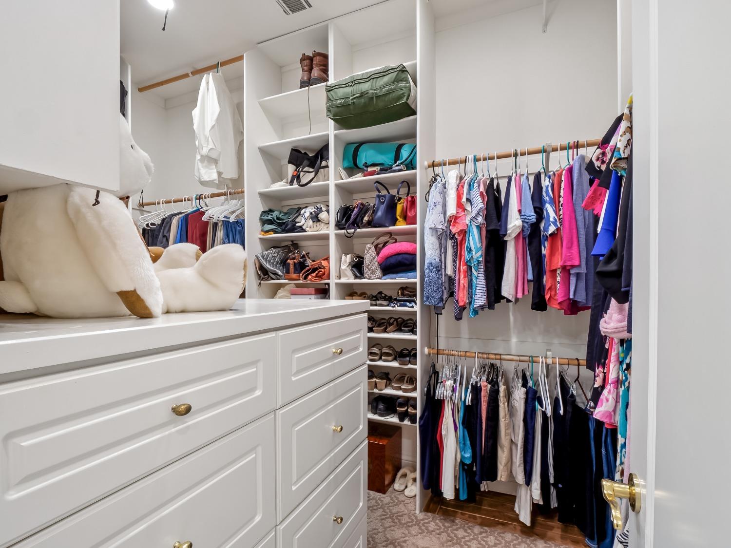 6142 N Academy Avenue