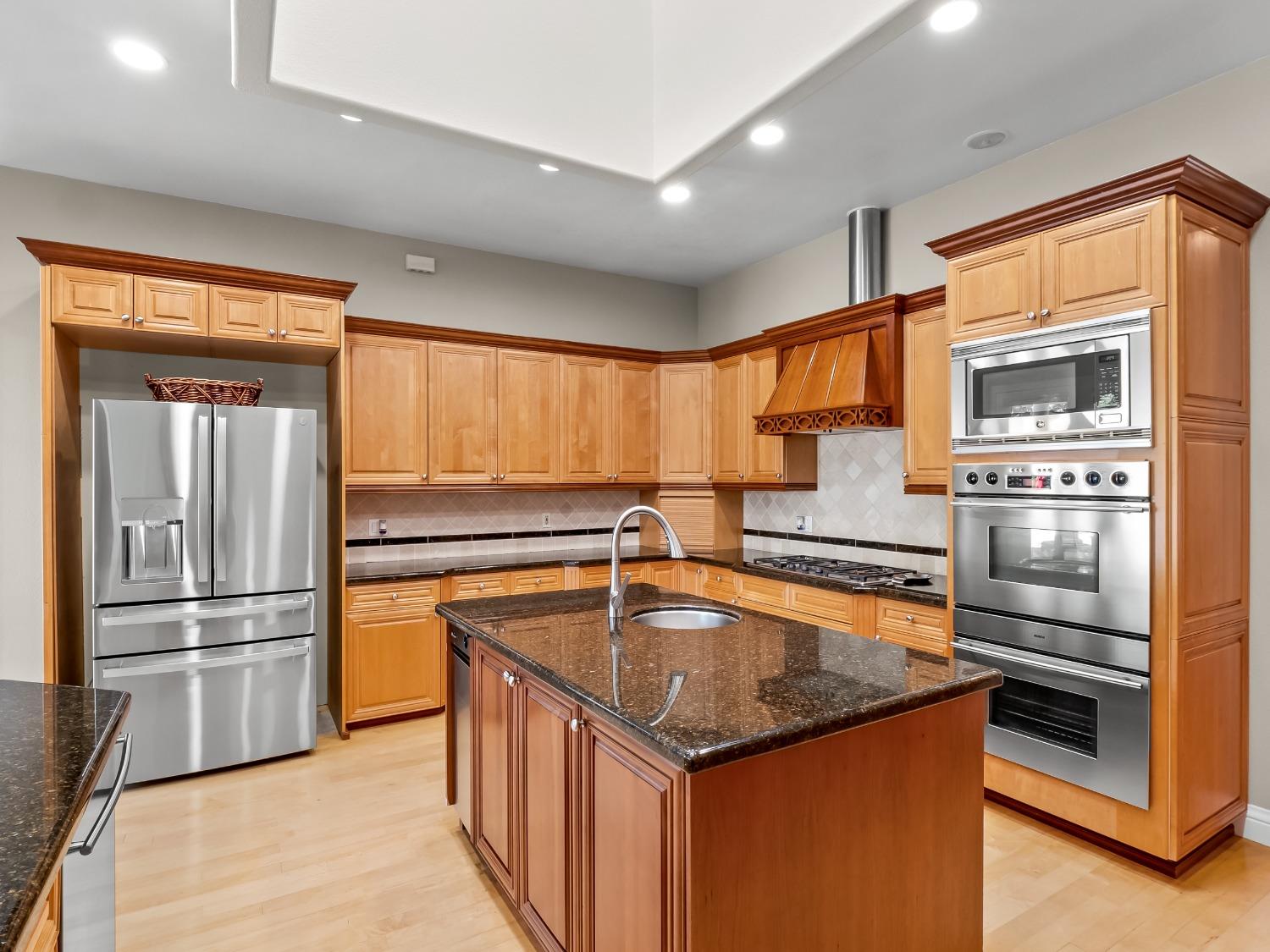 6142 N Academy Avenue