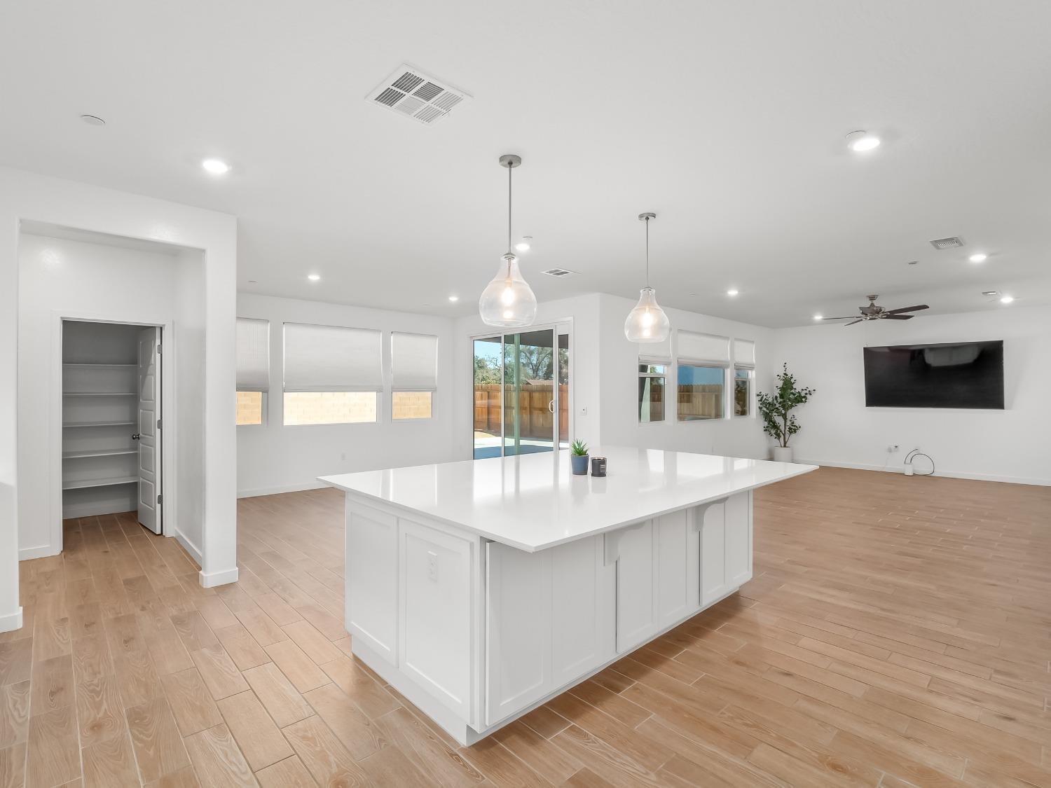 4311 San Gabriel Avenue