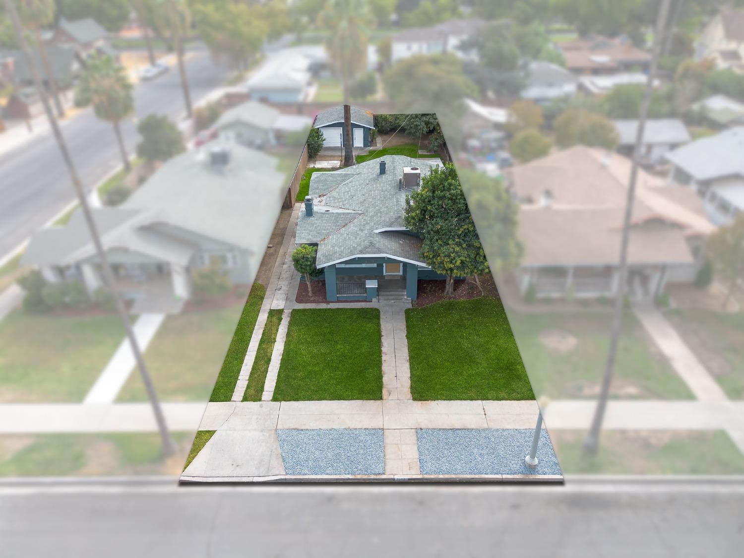 3852 E Kerckhoff Avenue