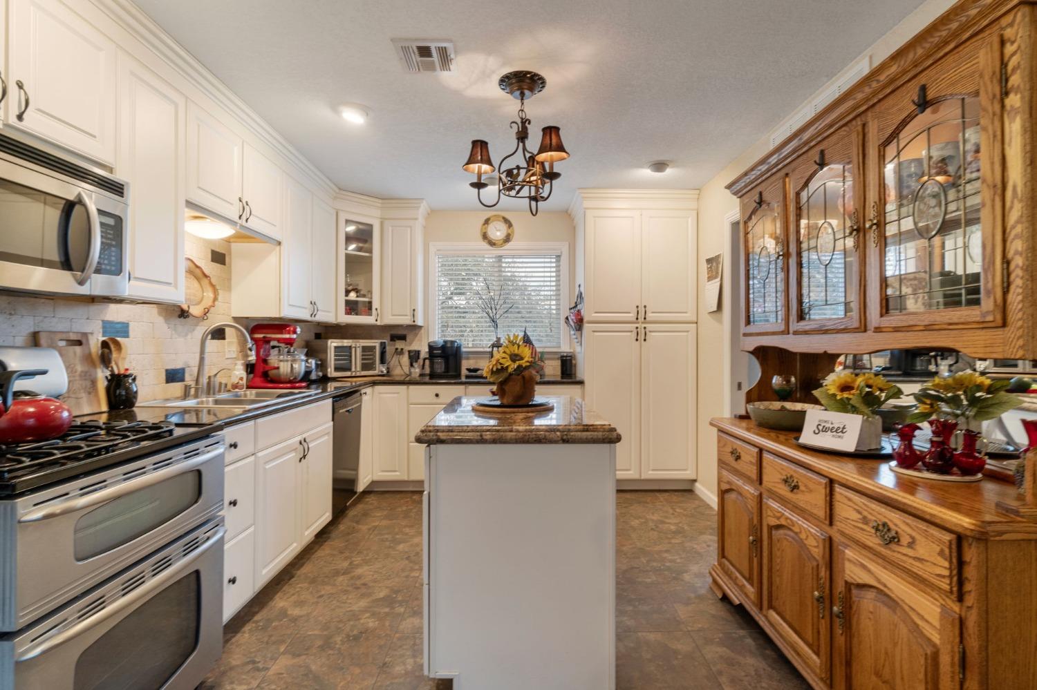 47563 Thunderhill Lane