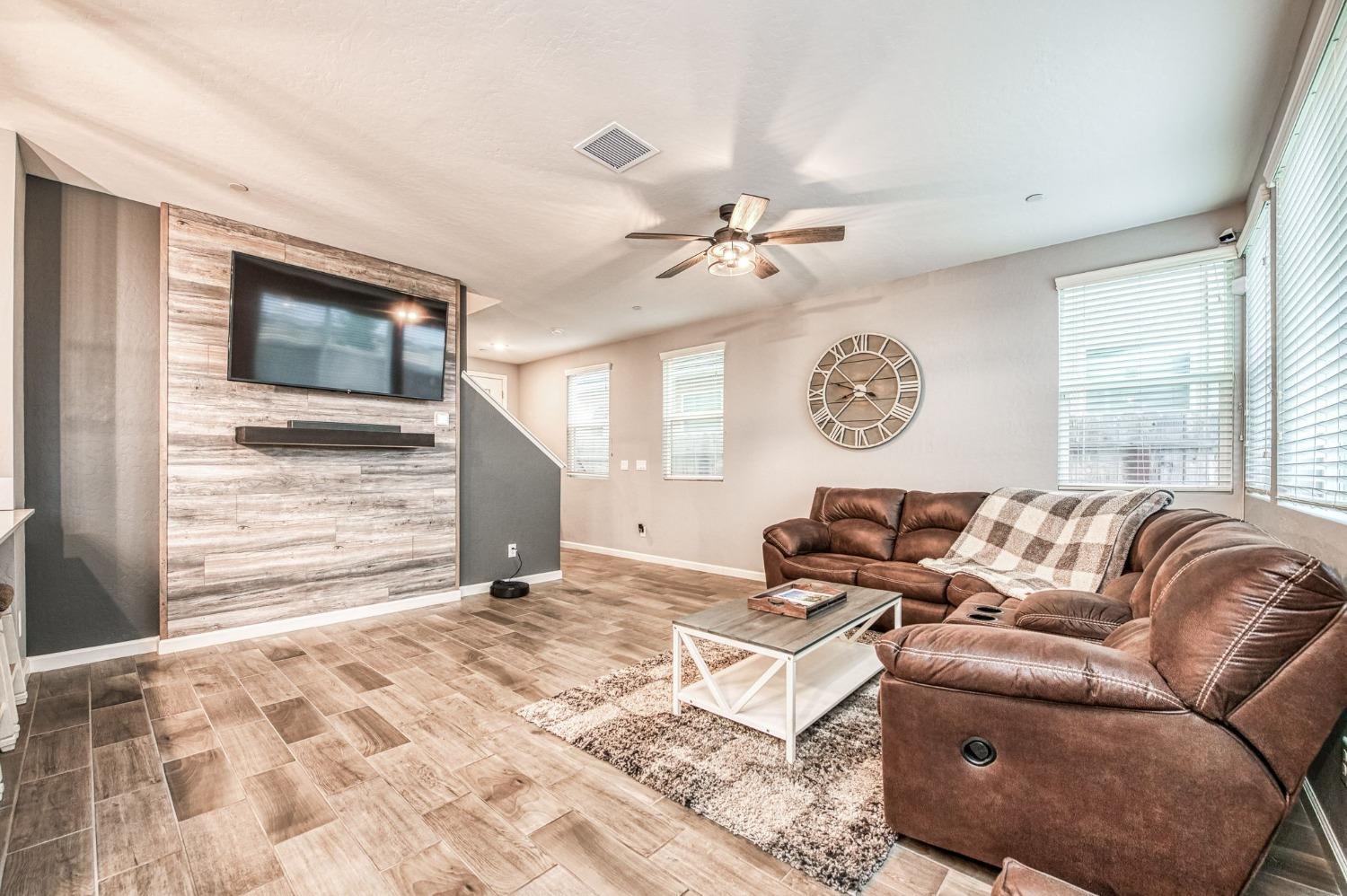 2625 Commonwood Lane