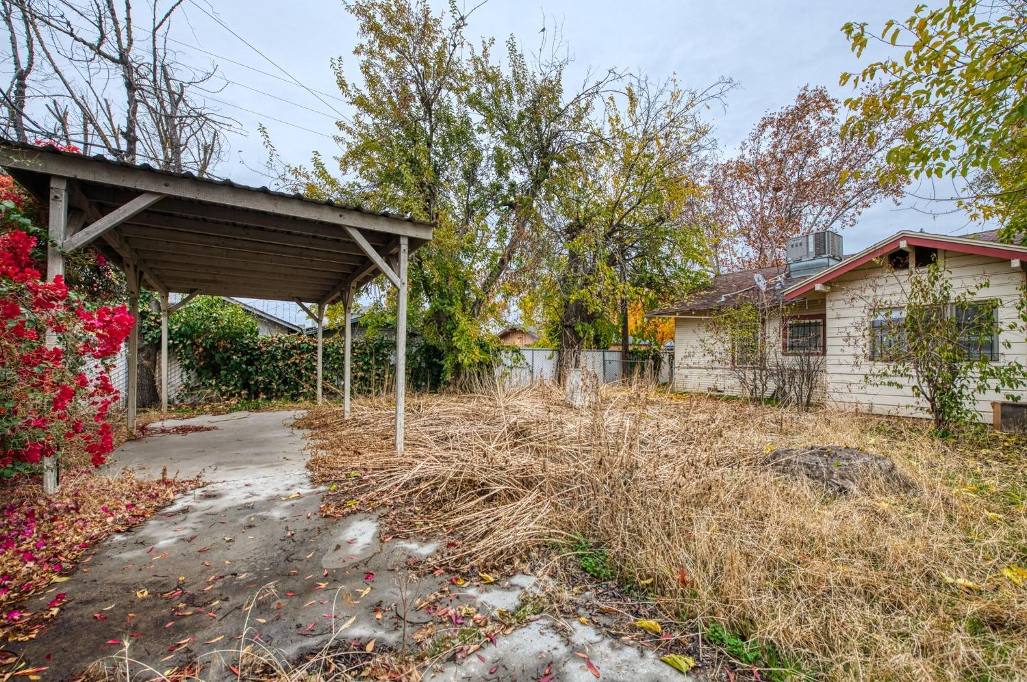 705 N Poplar Avenue