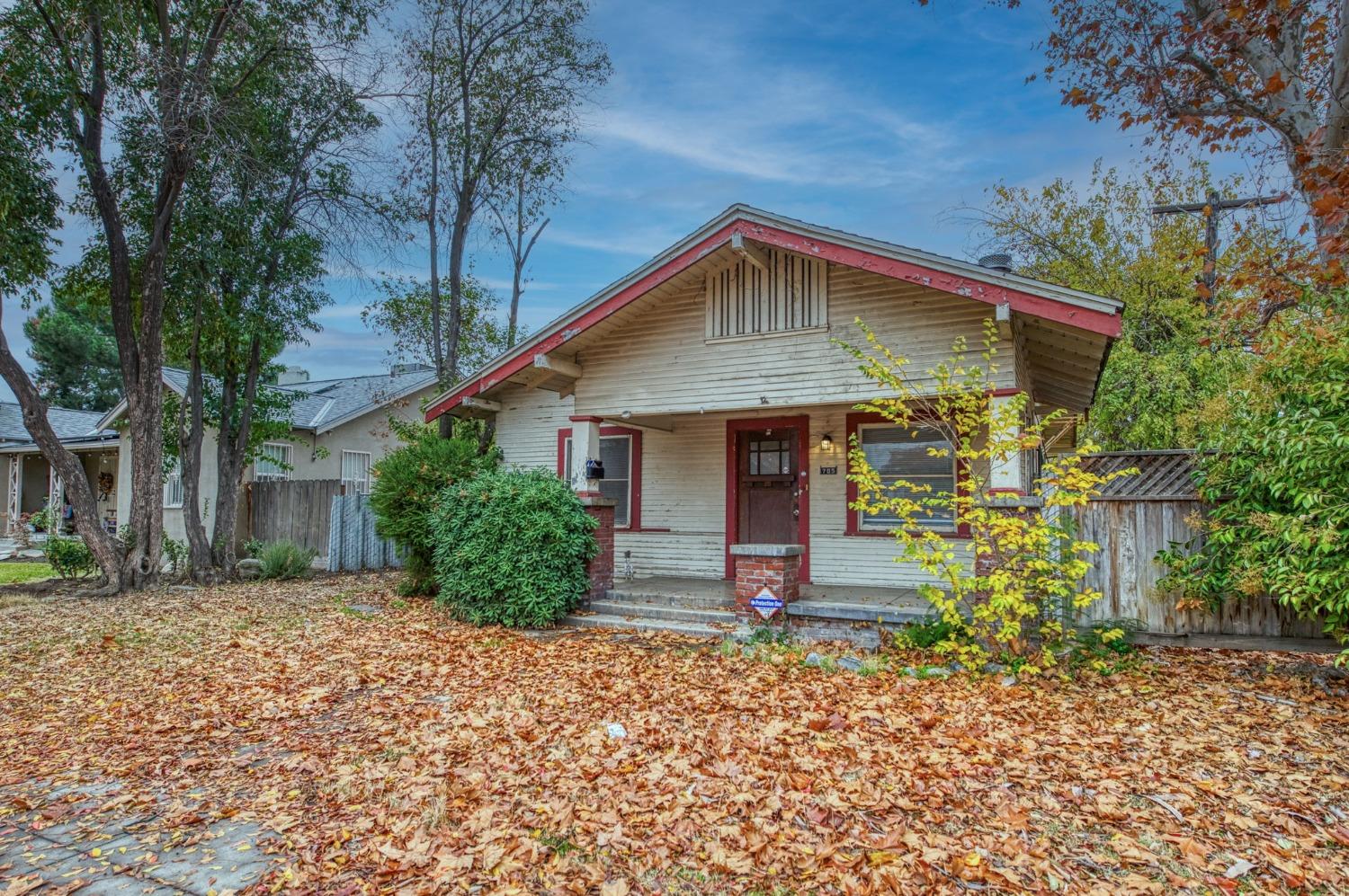 705 N Poplar Avenue
