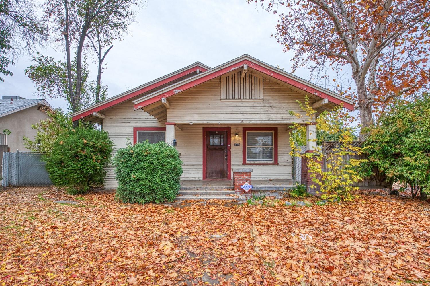 705 N Poplar Avenue