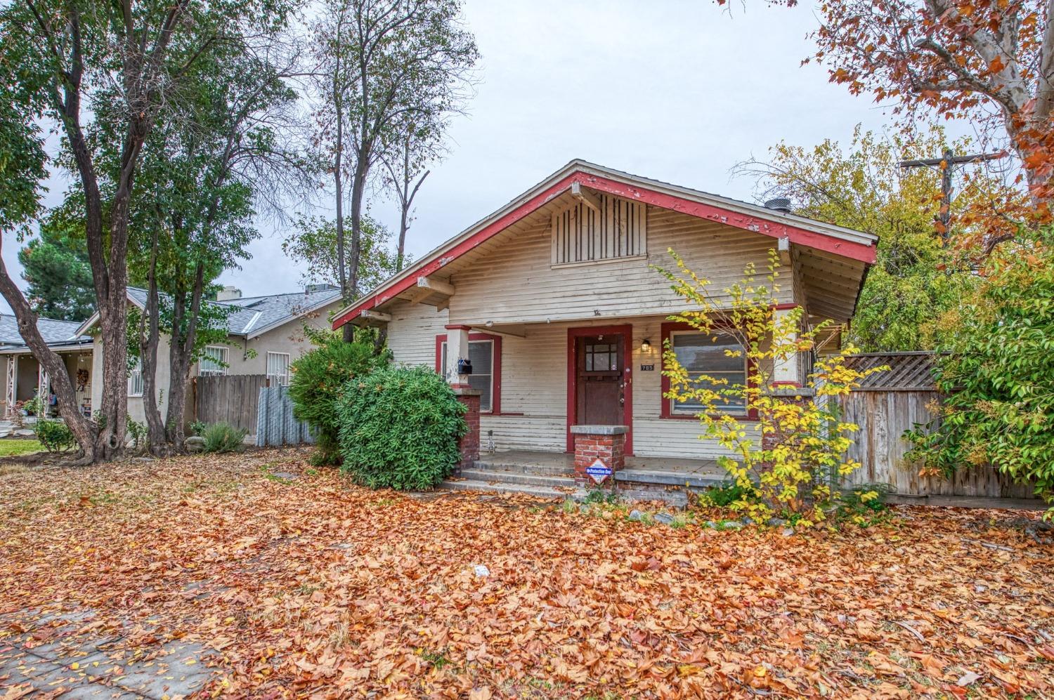 705 N Poplar Avenue