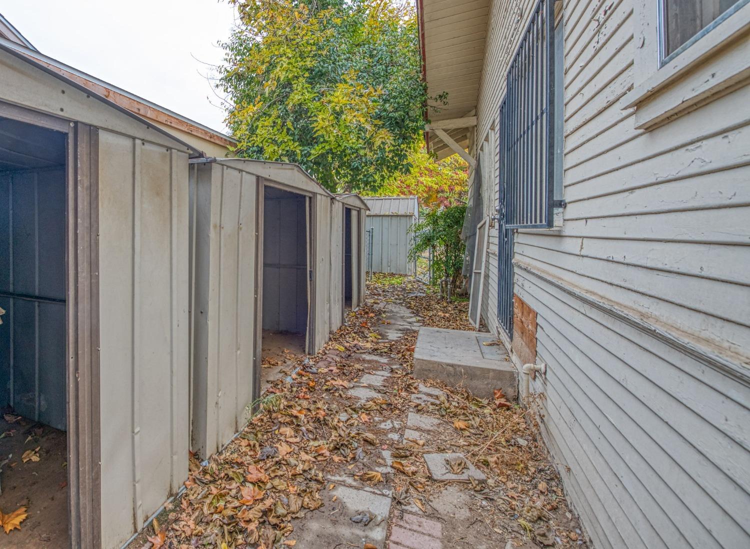 705 N Poplar Avenue