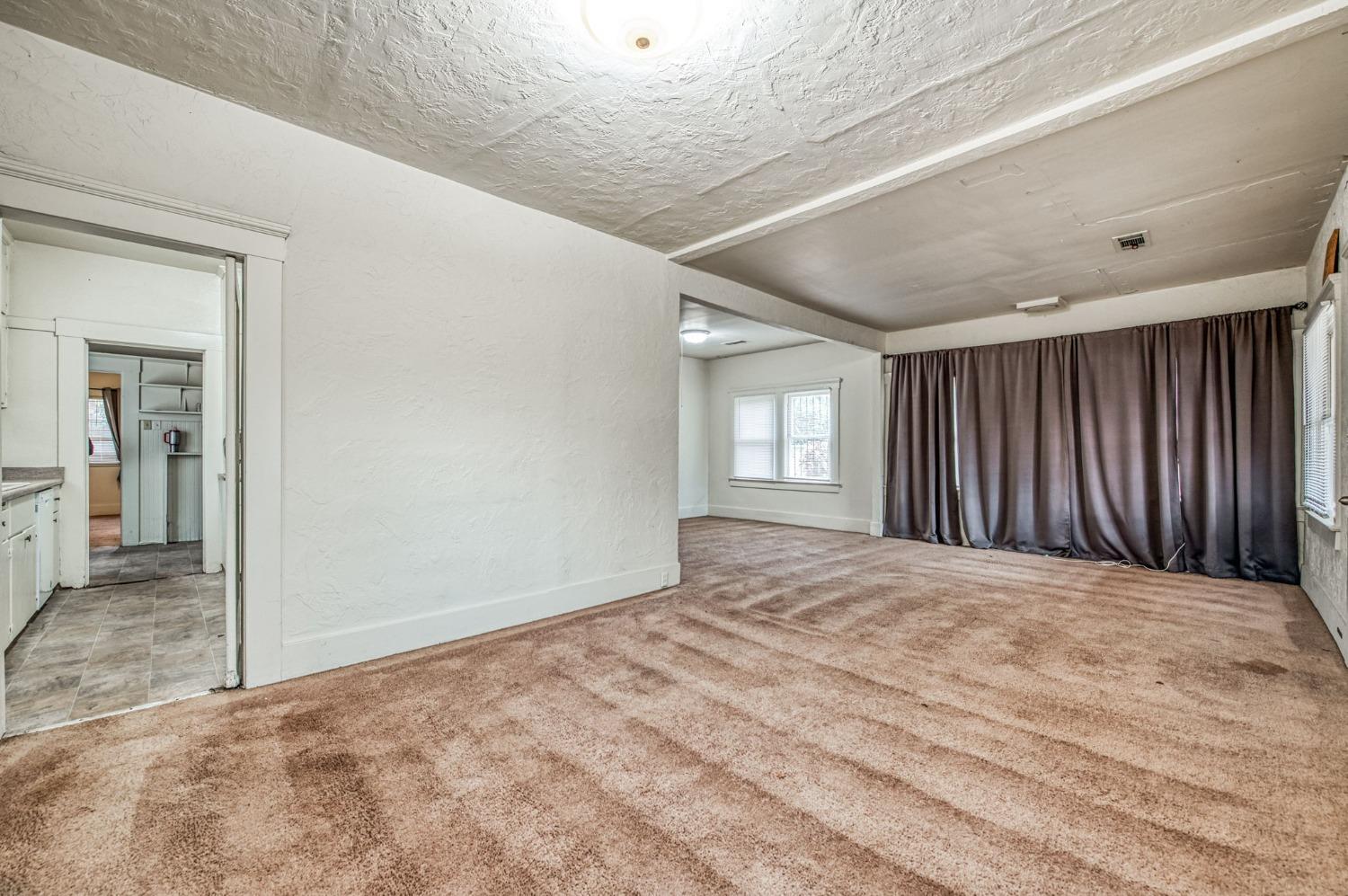 705 N Poplar Avenue