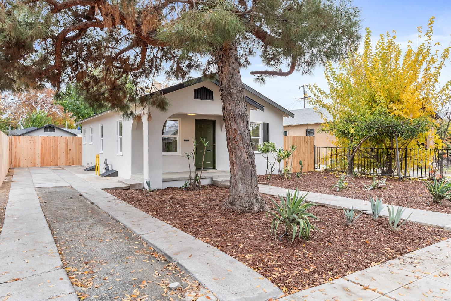 3754 E Nevada Avenue