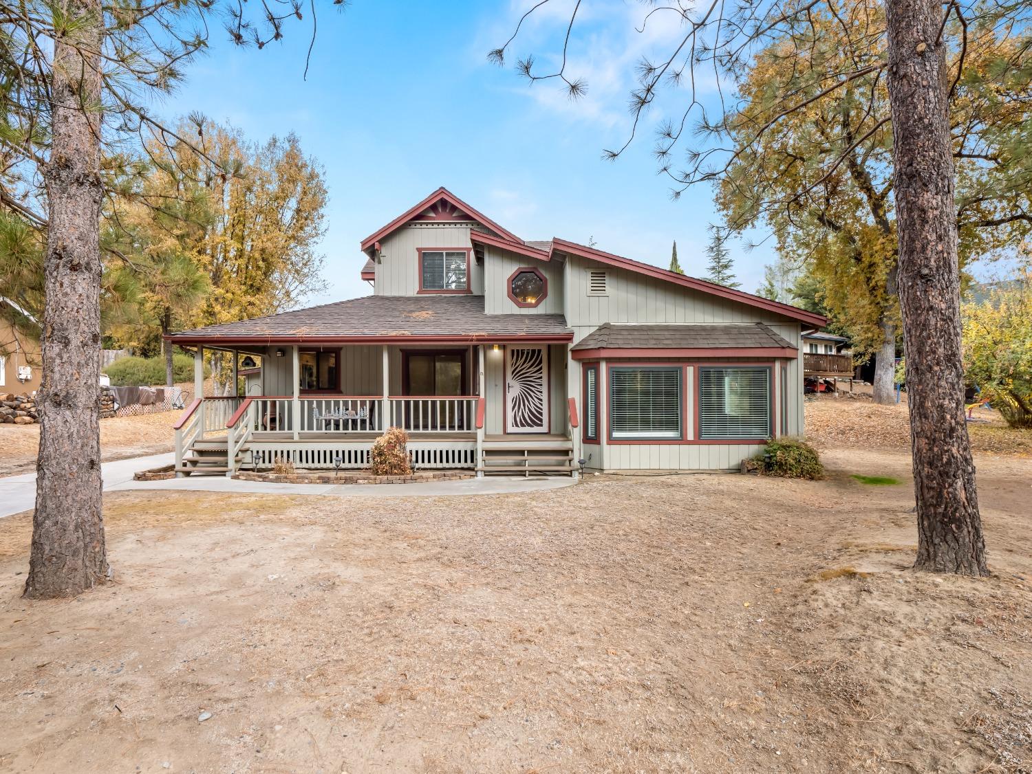 45977 River View Drive
