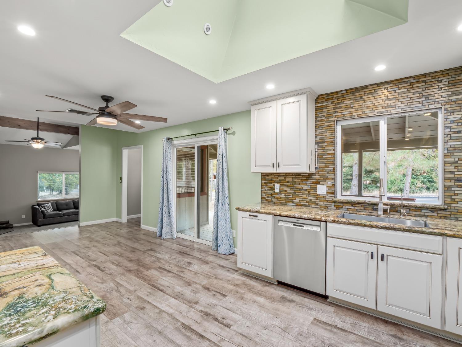 45977 River View Drive