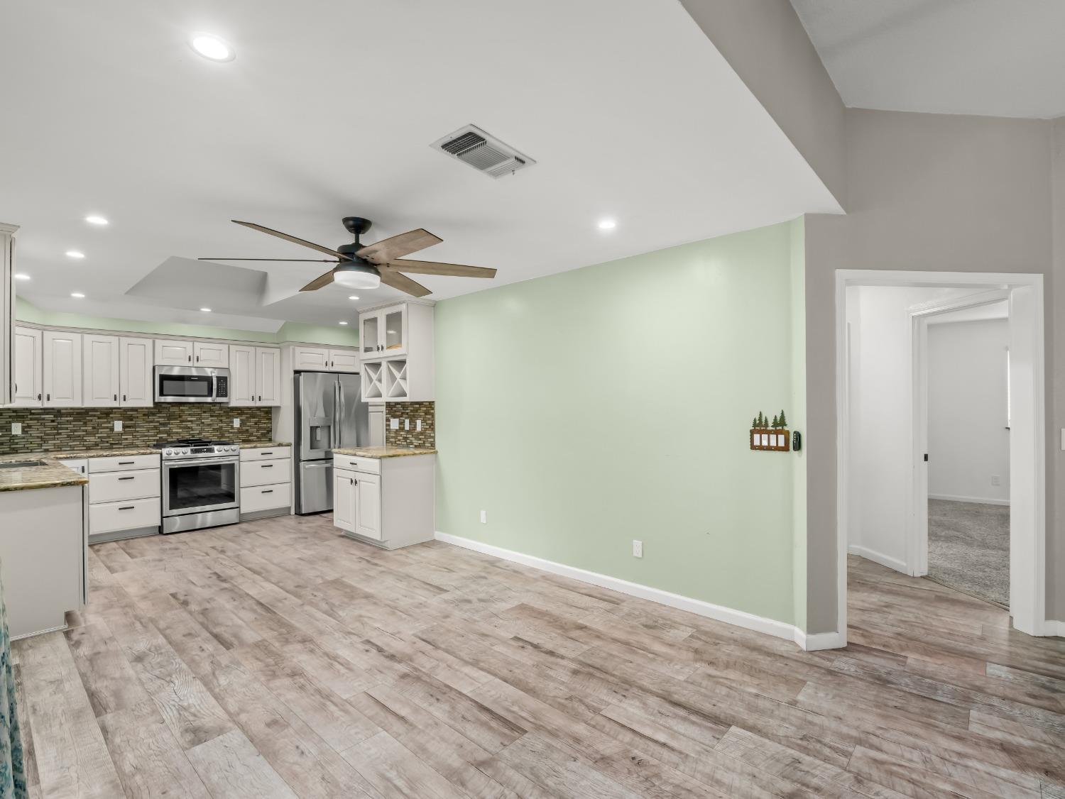 45977 River View Drive