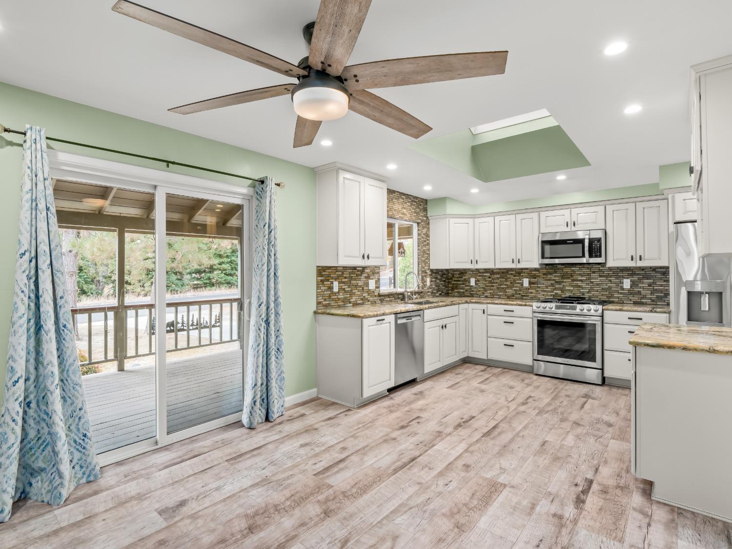 45977 River View Drive