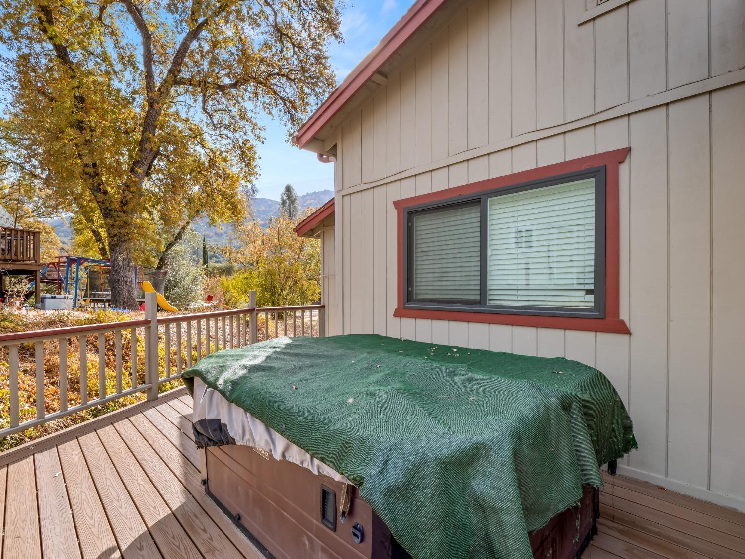 45977 River View Drive