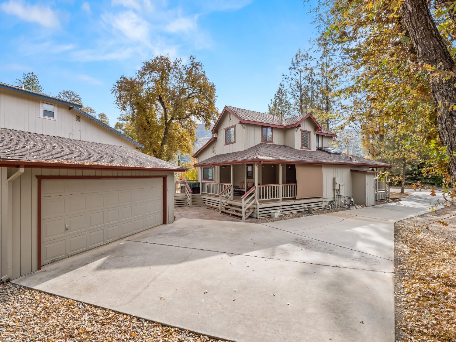45977 River View Drive
