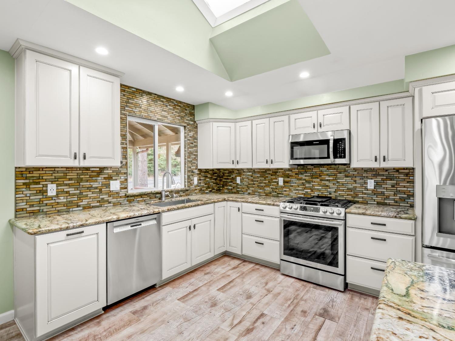 45977 River View Drive