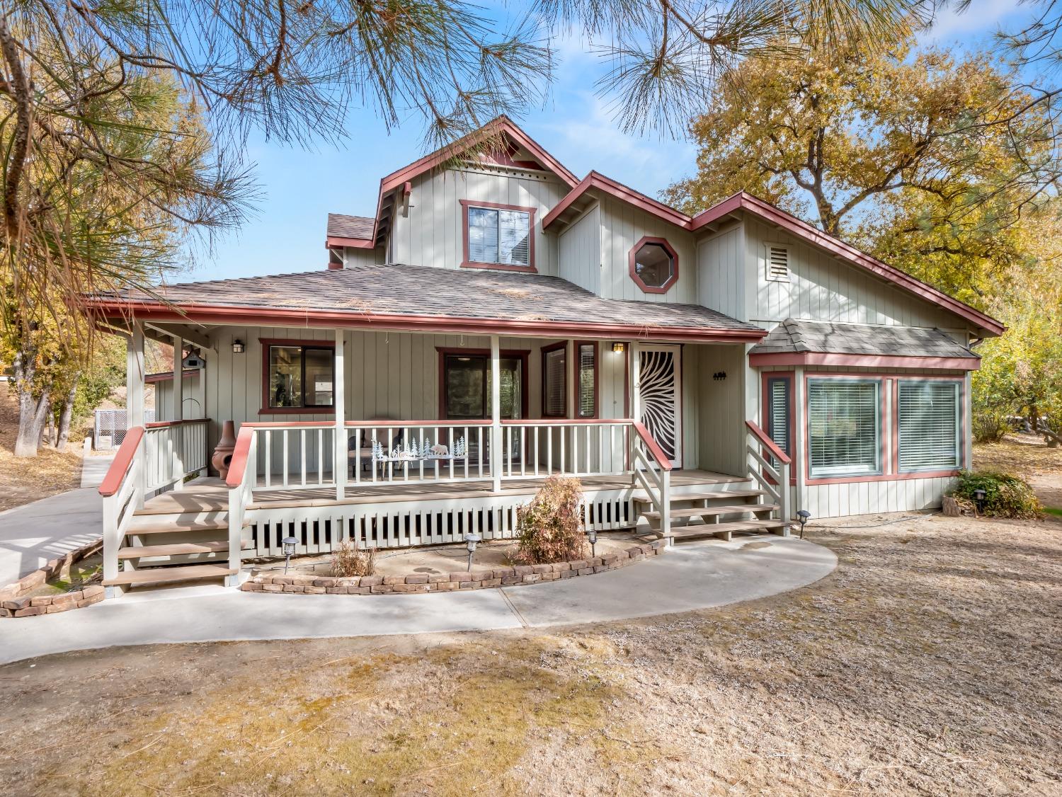 45977 River View Drive