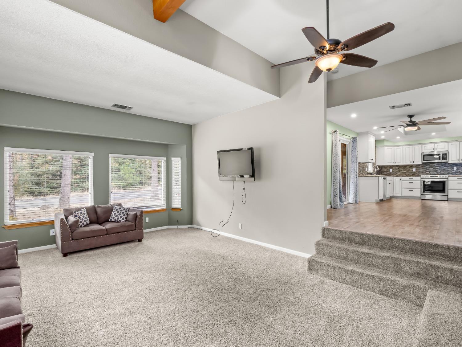 45977 River View Drive