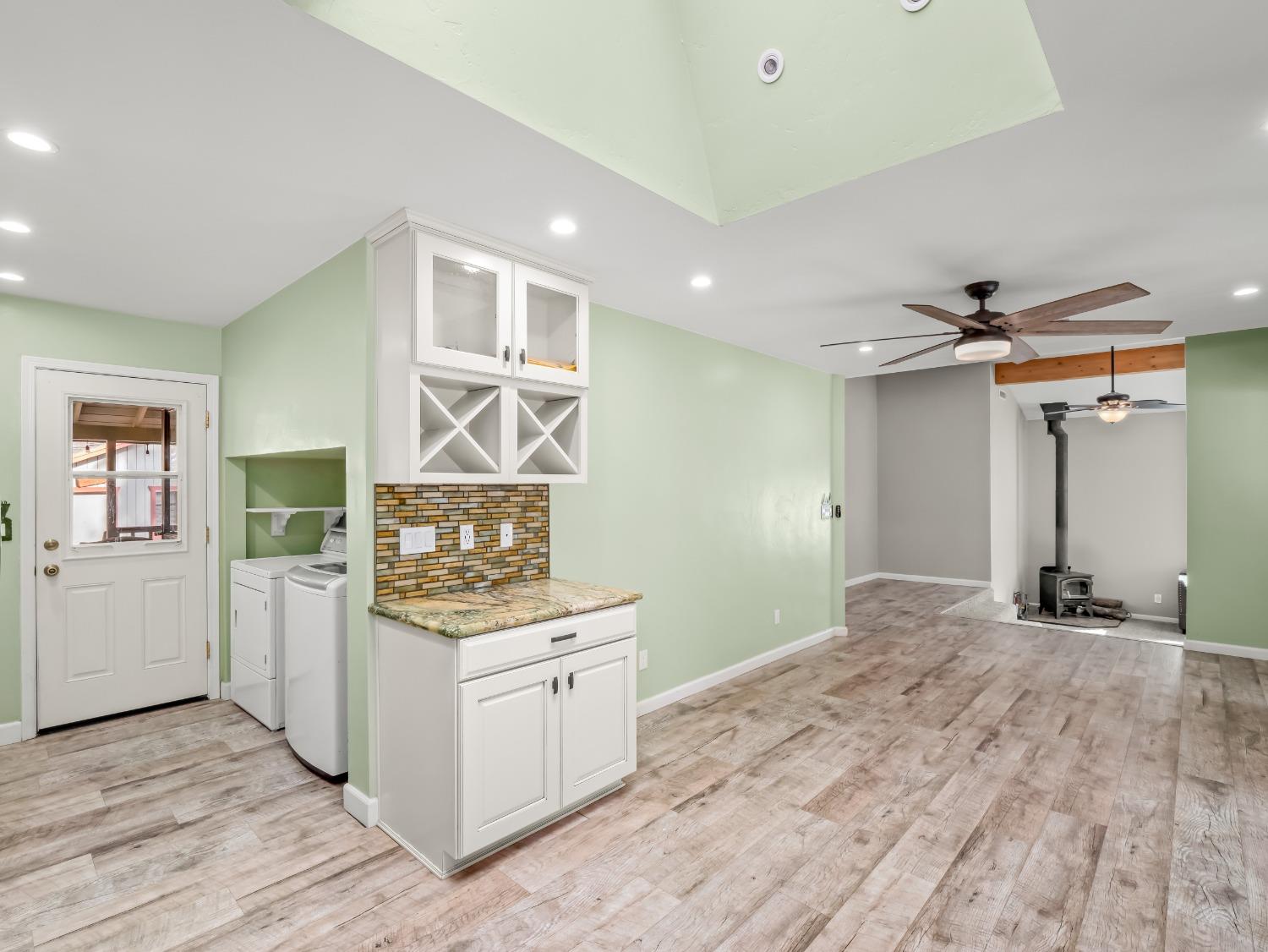 45977 River View Drive