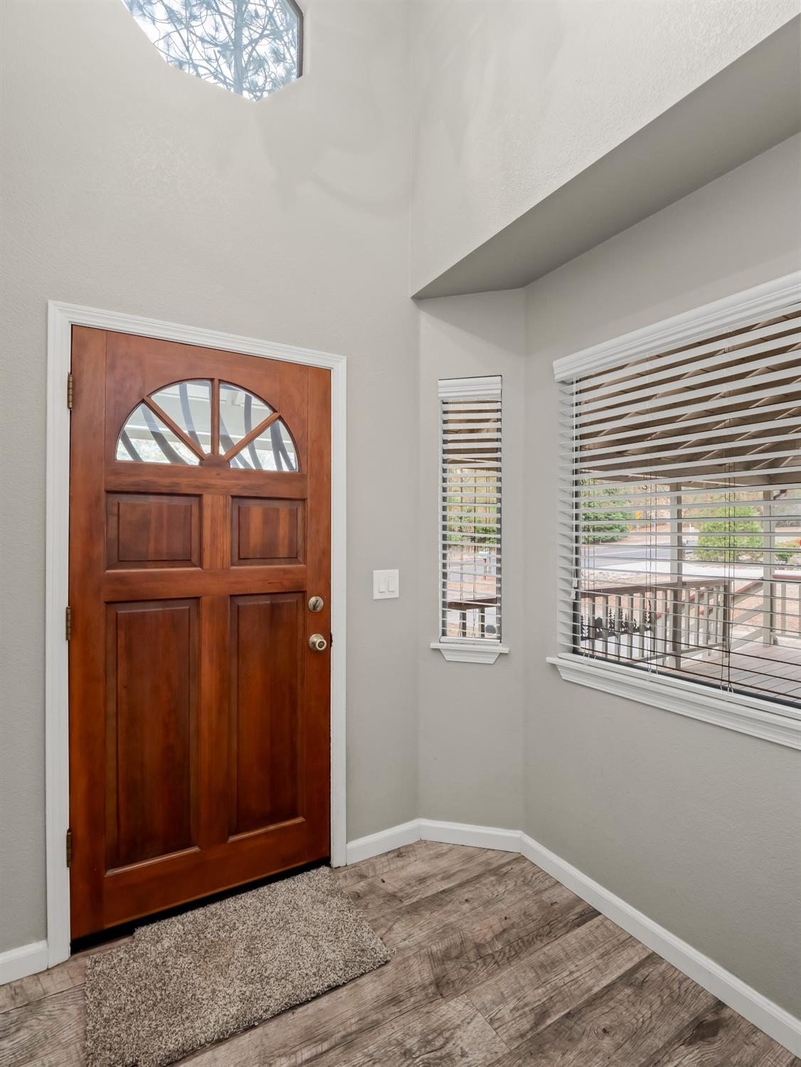 45977 River View Drive
