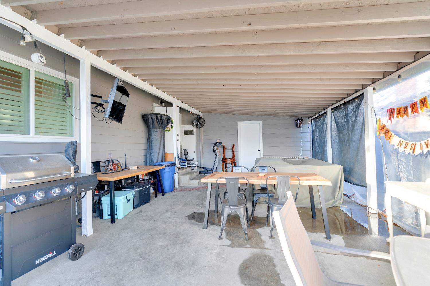 1441 Oak Street