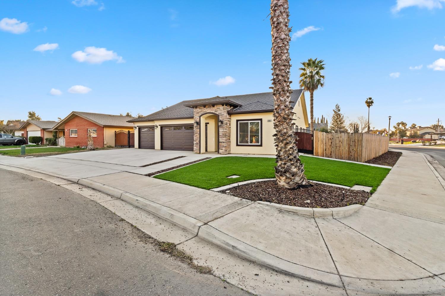 1860 E Cardella Street