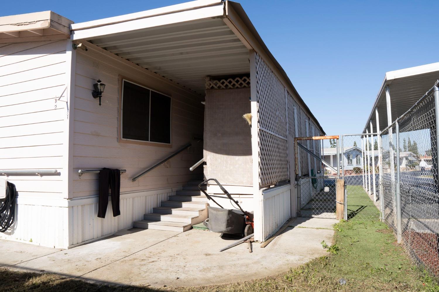 2706 W Ashlan Avenue # 269