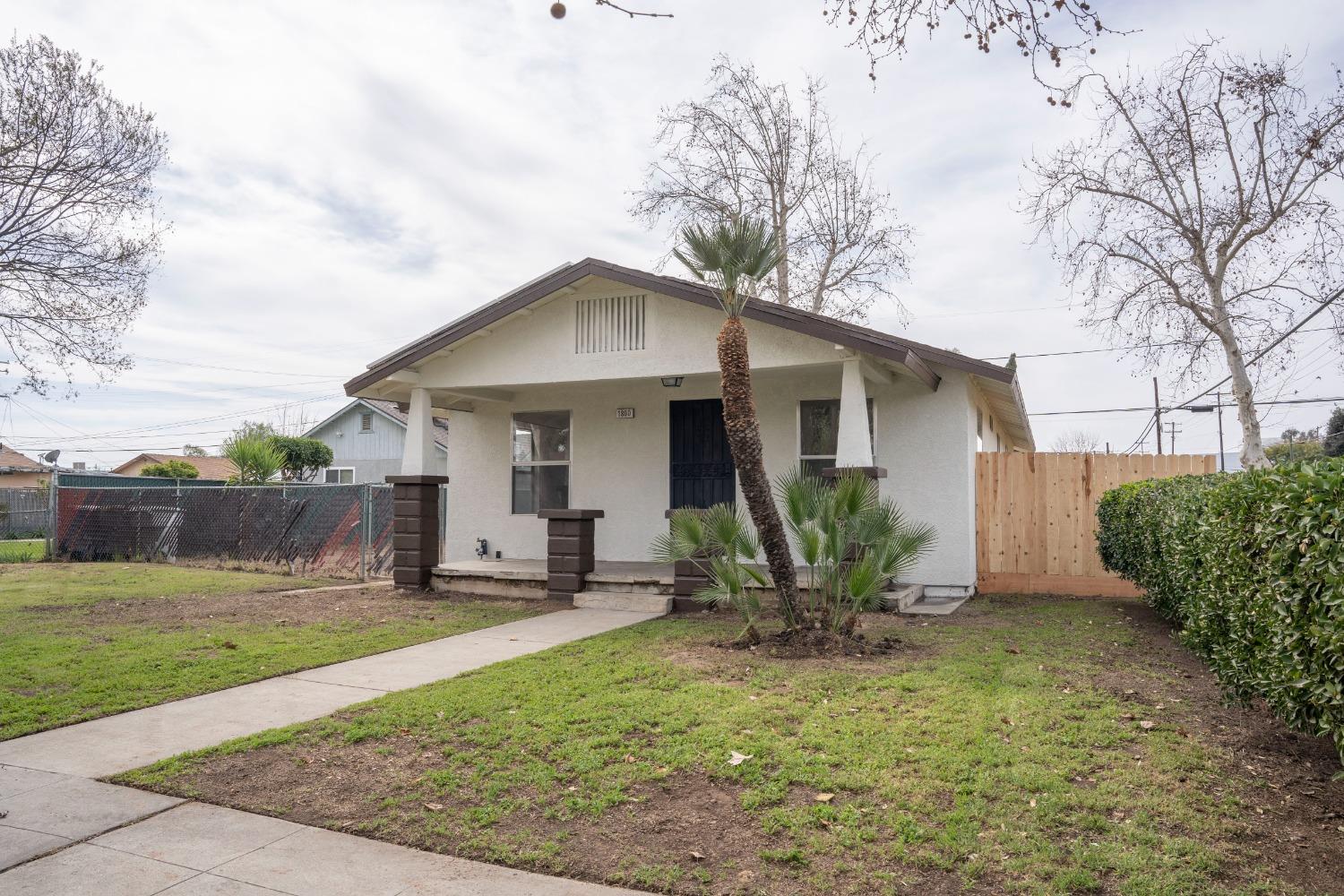 1800 S Hazelwood Boulevard
