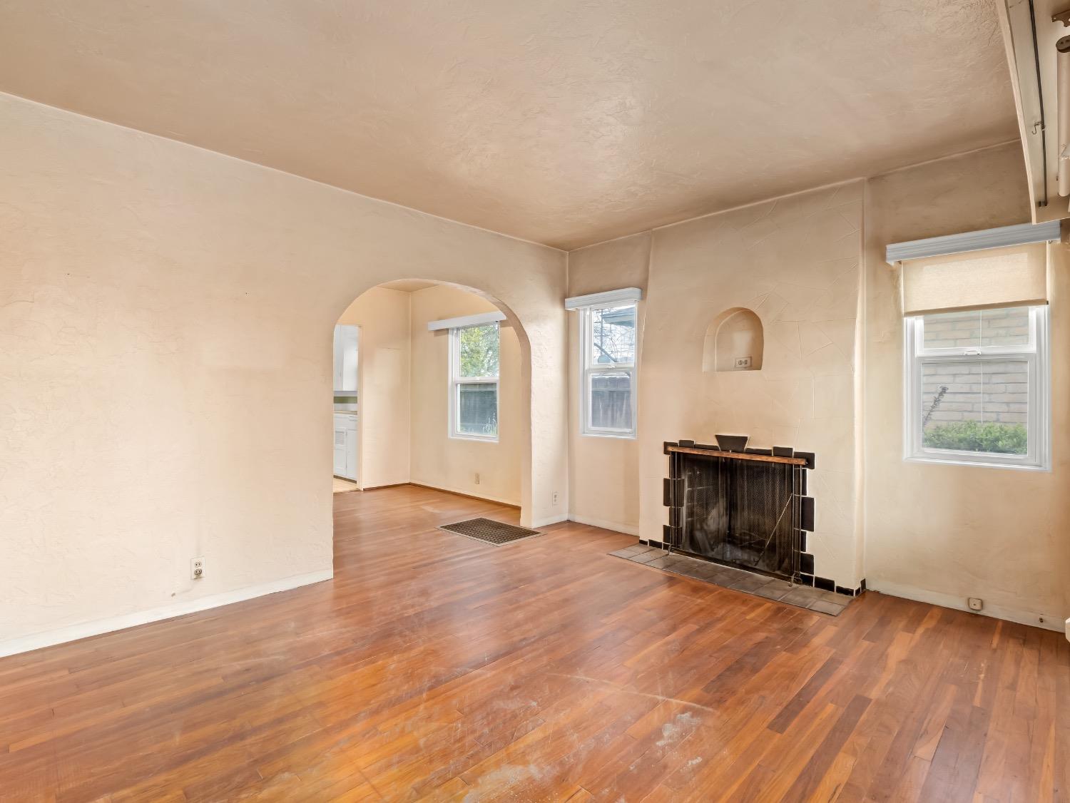 321 S K Street