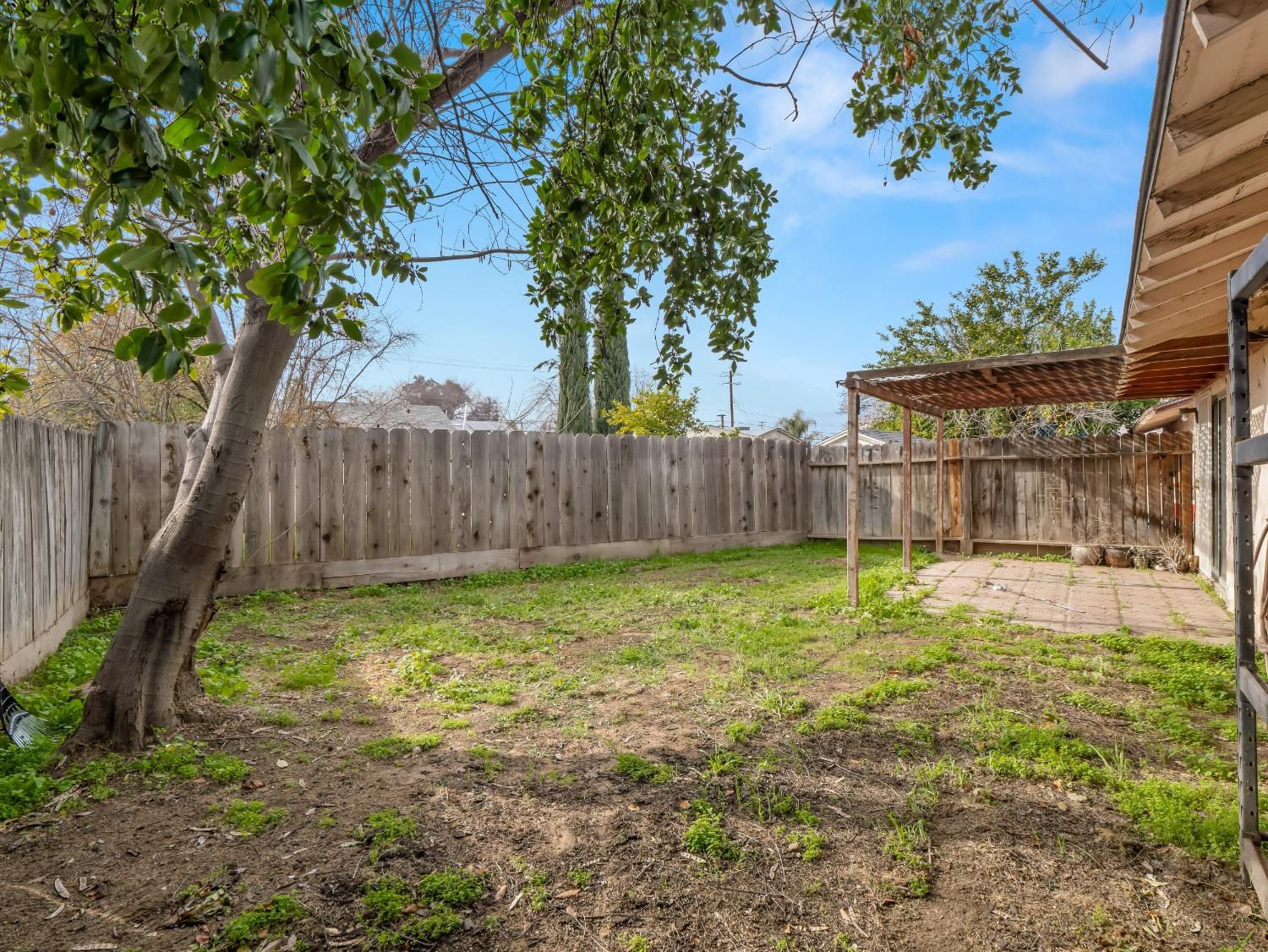 2103 N Price Avenue # 106