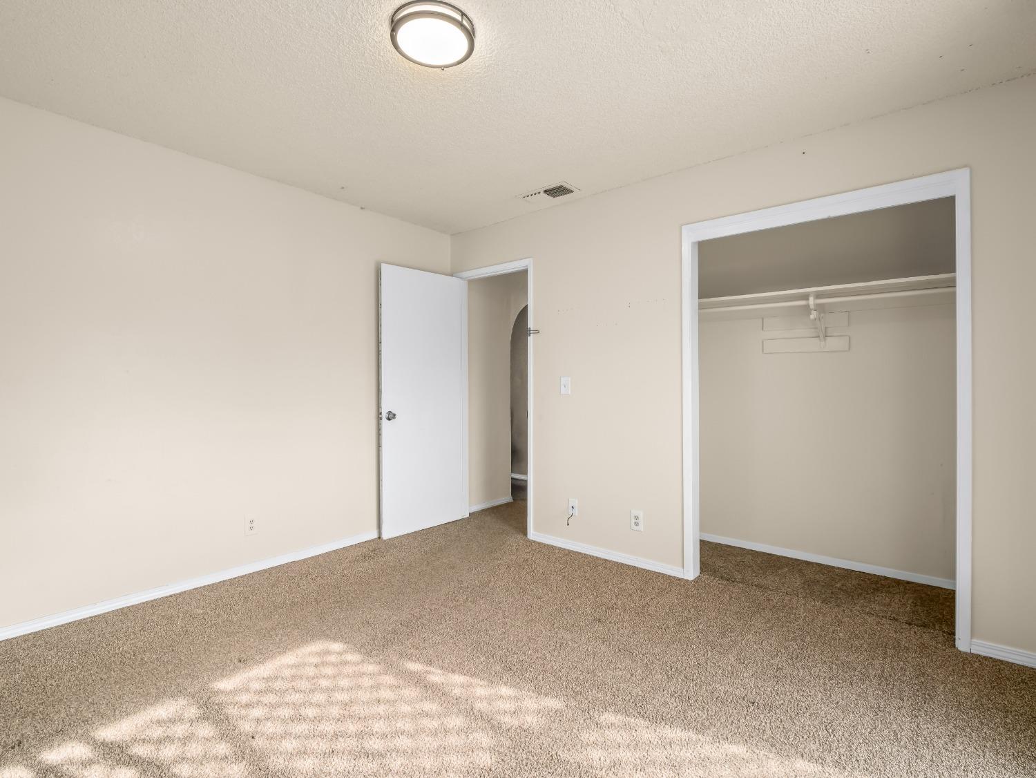 2103 N Price Avenue # 106