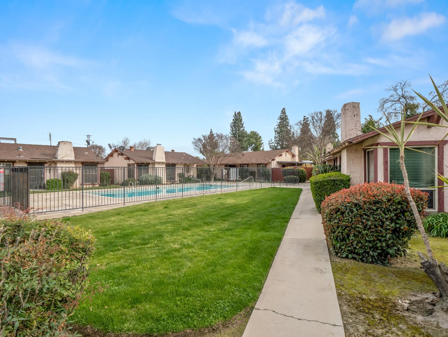 2103 N Price Avenue # 106