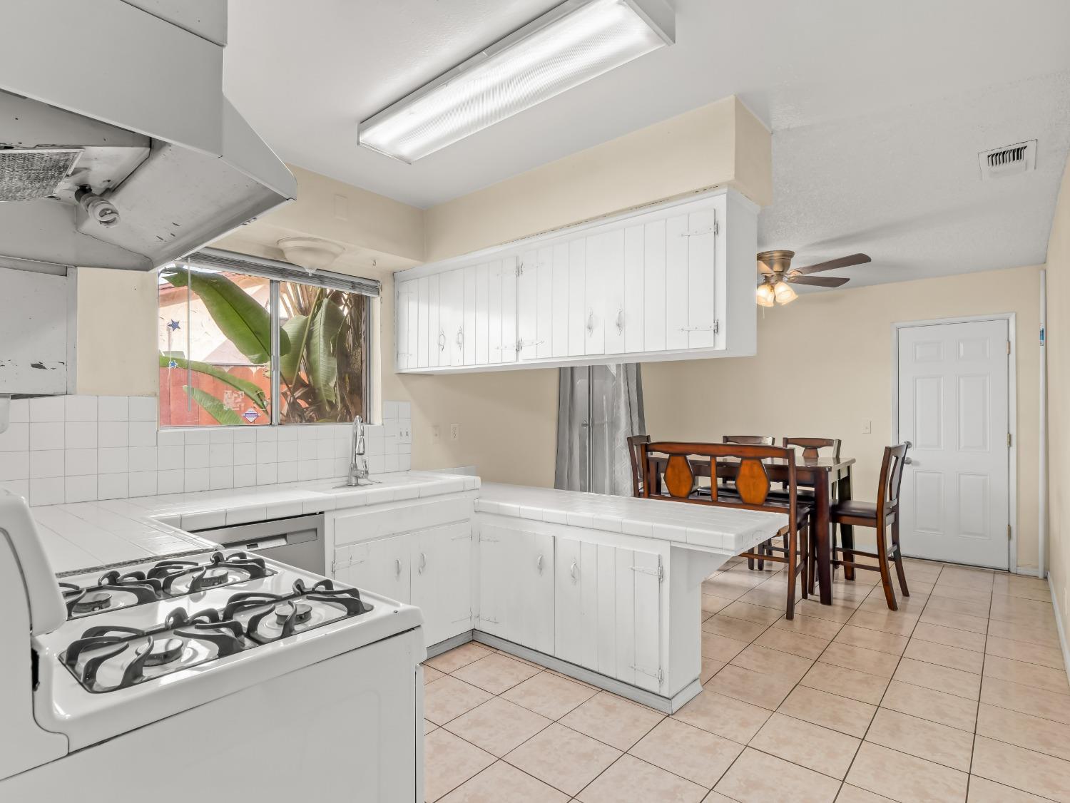 2103 N Price Avenue # 106