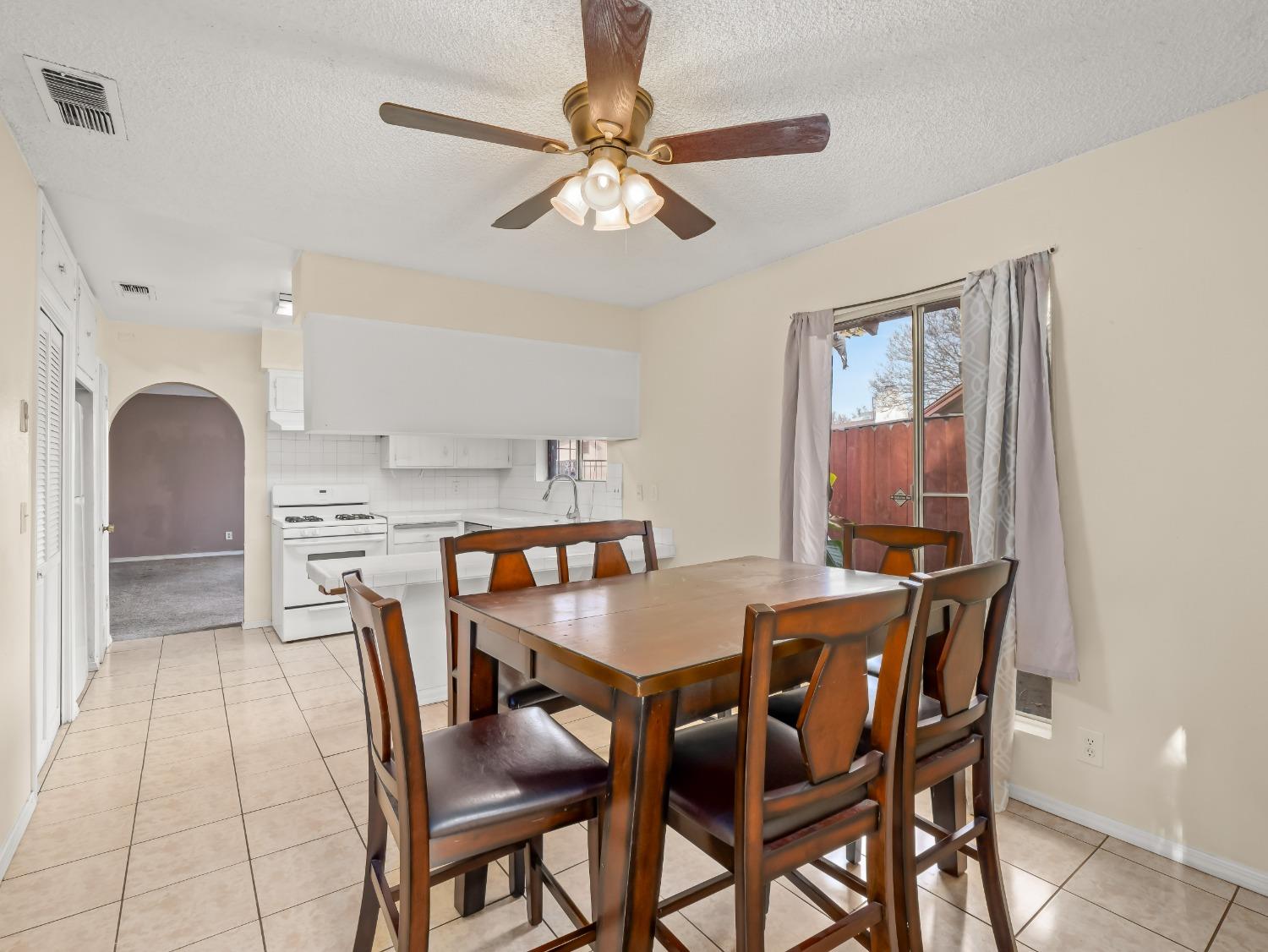 2103 N Price Avenue # 106