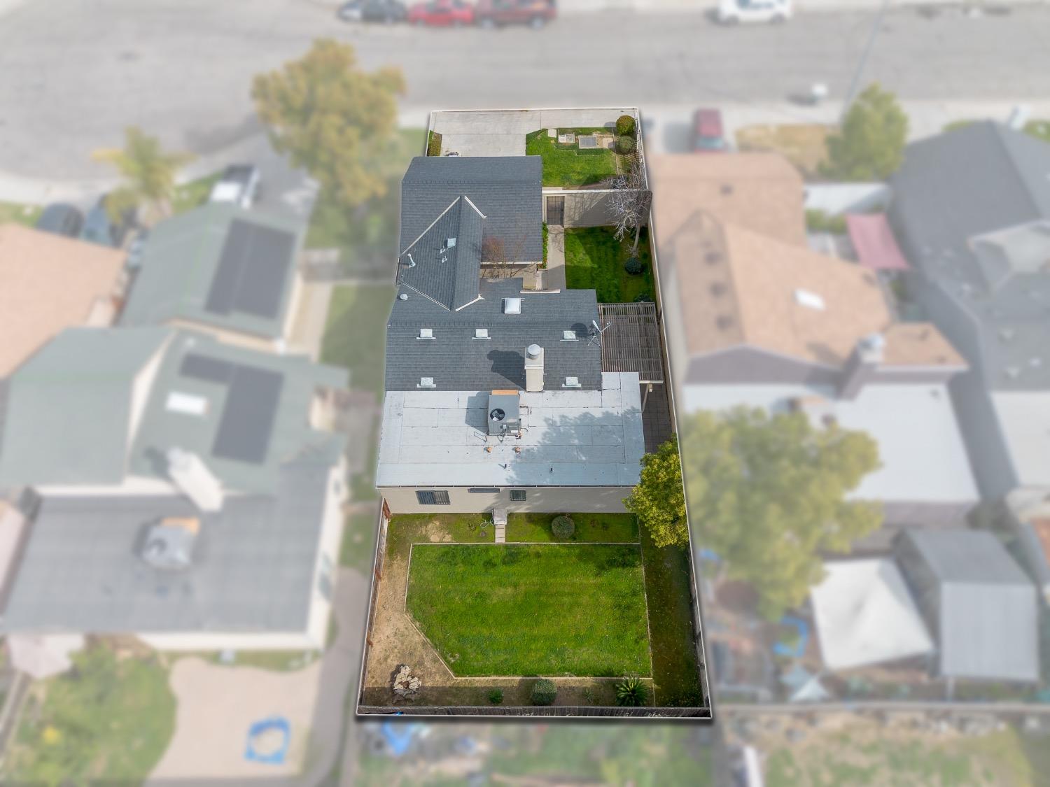 2765 N Dewey Avenue