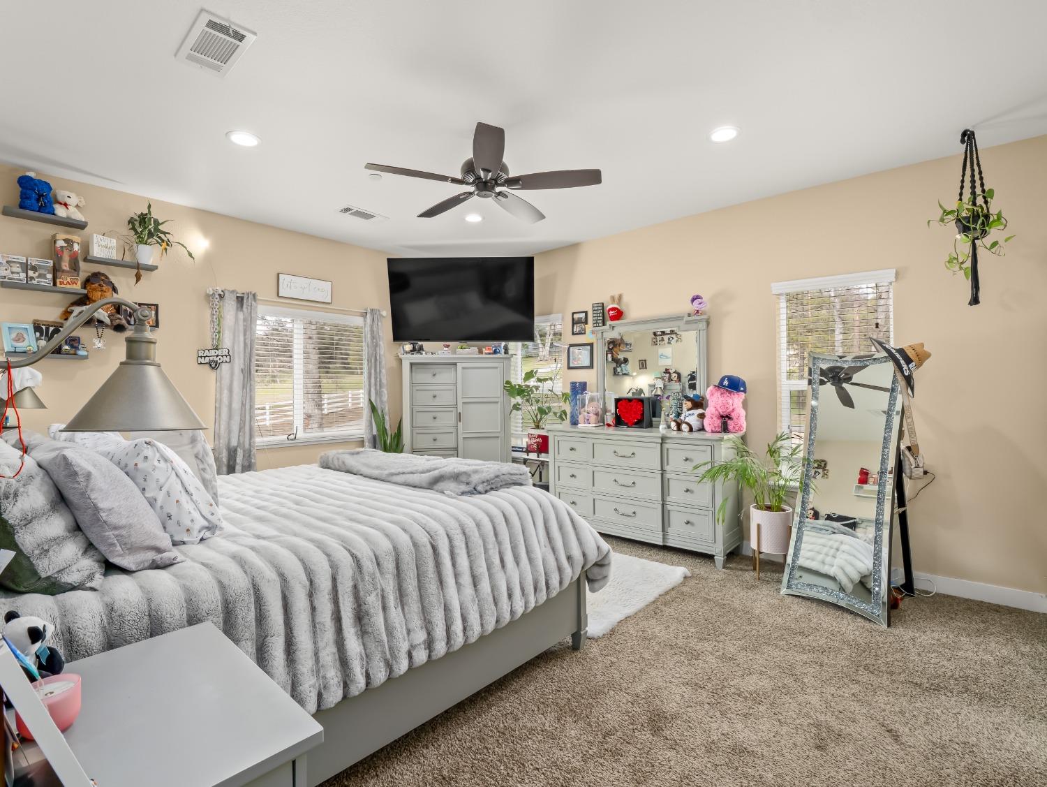 40023 Woodsong Way