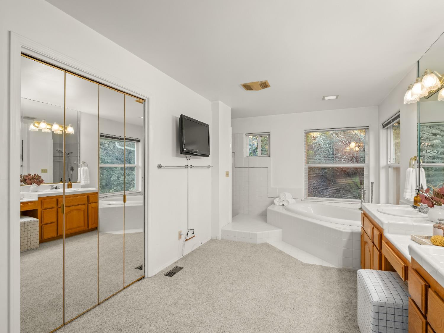 45936 Spring Trail