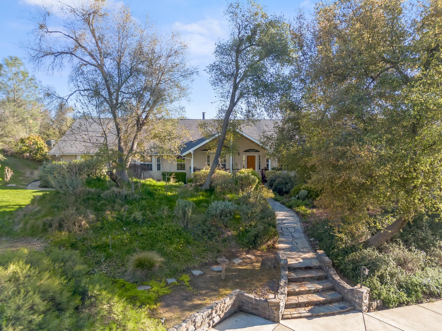 45936 Spring Trail