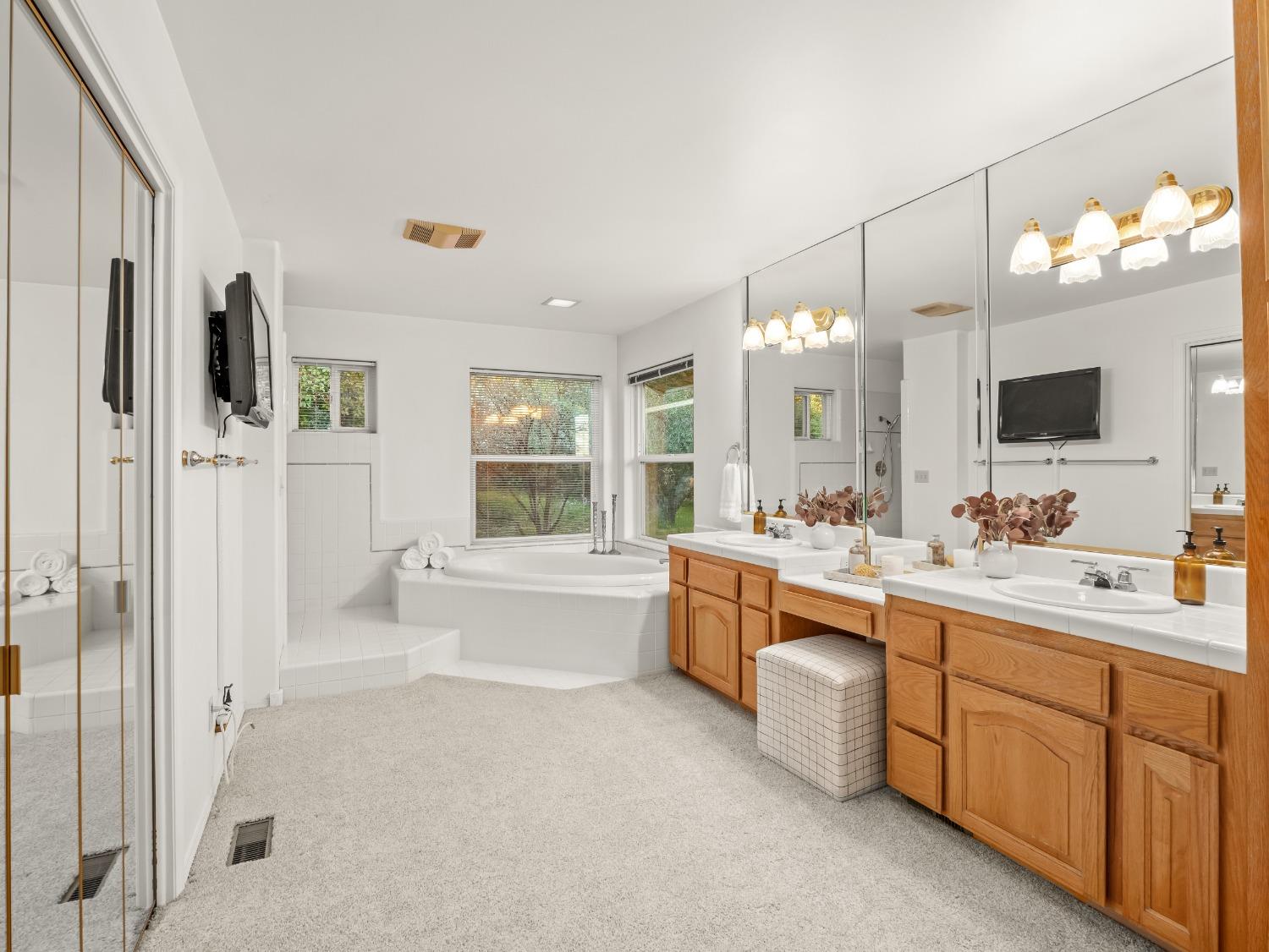 45936 Spring Trail