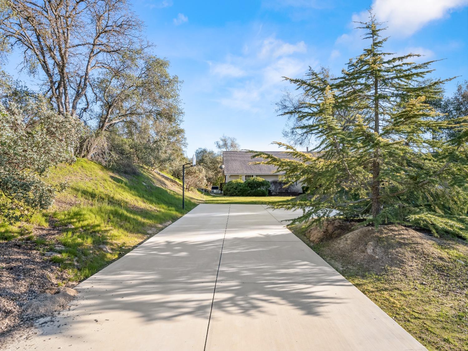 45936 Spring Trail